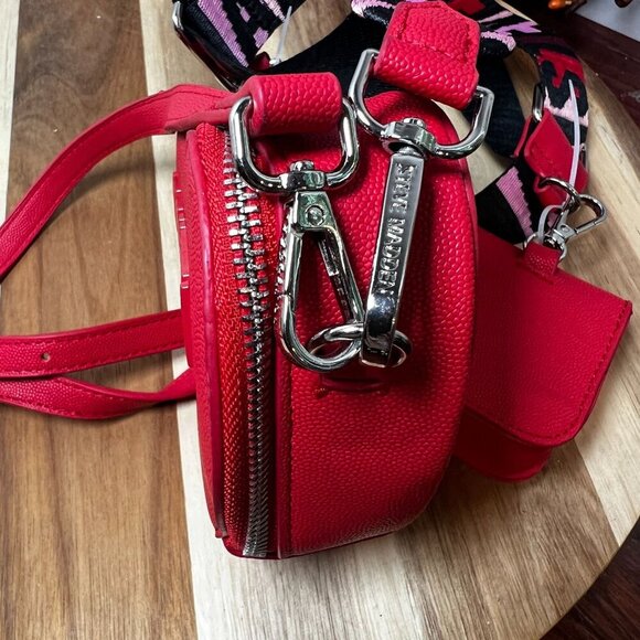 Steve Madden Allie Heart Charm Crossbody Bag w/ Detachable Pouch Lipstick Red - Picture 6 of 11